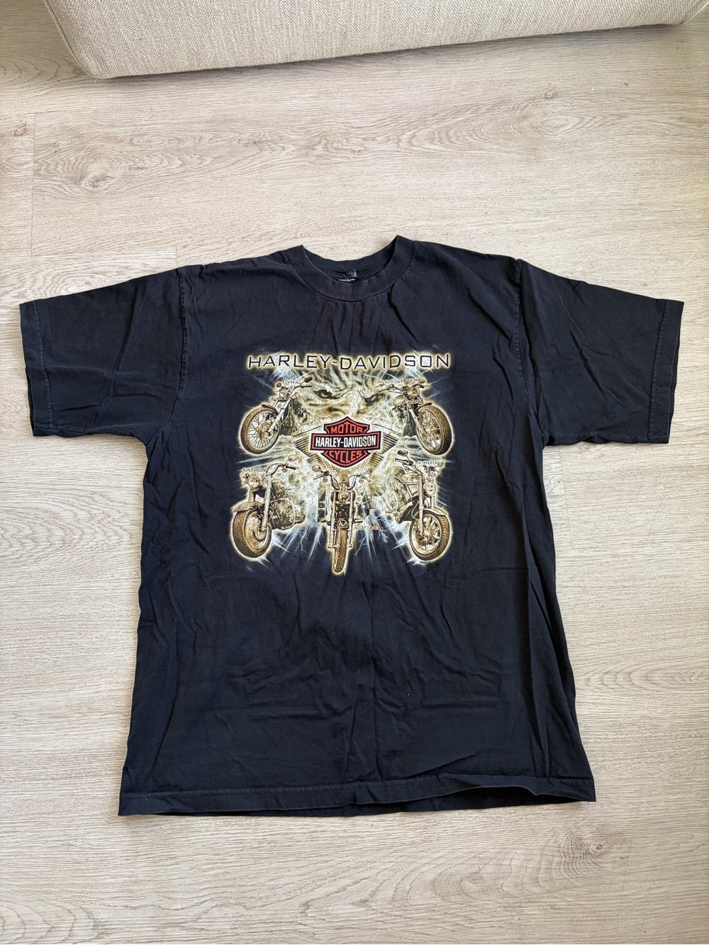 Harley-Davidson 2007 Black Tee with Gold Motorcycle Graphic